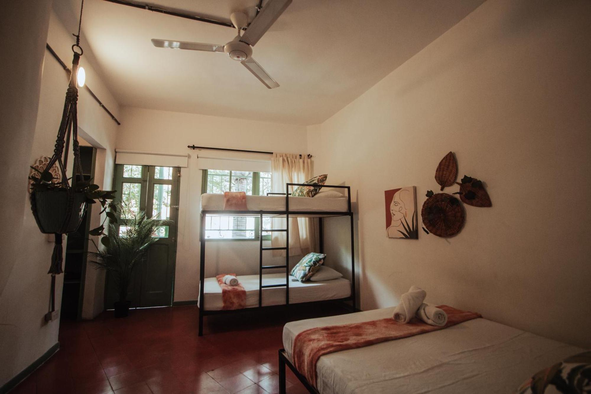 Centro Hostel Medellín Exteriör bild