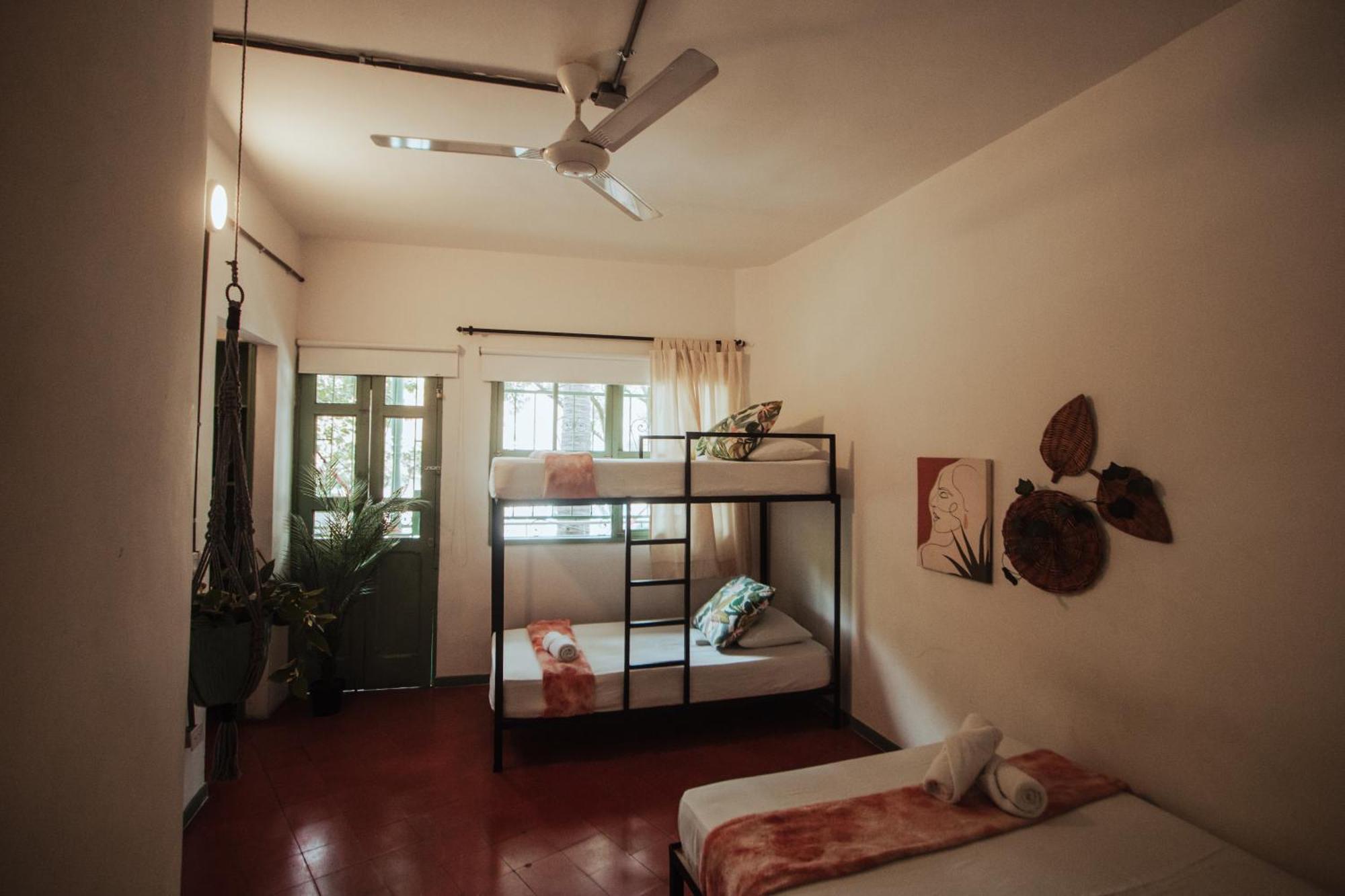 Centro Hostel Medellín Exteriör bild