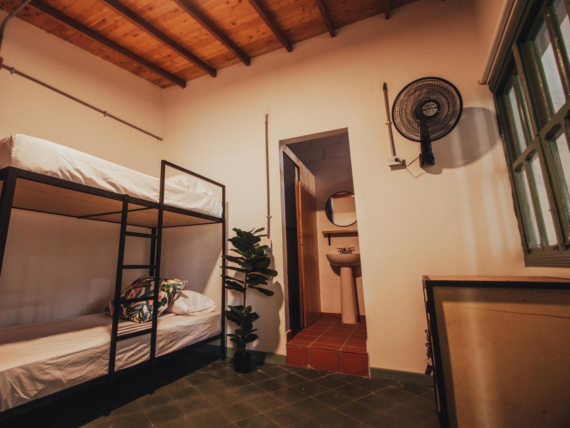 Centro Hostel Medellín Exteriör bild